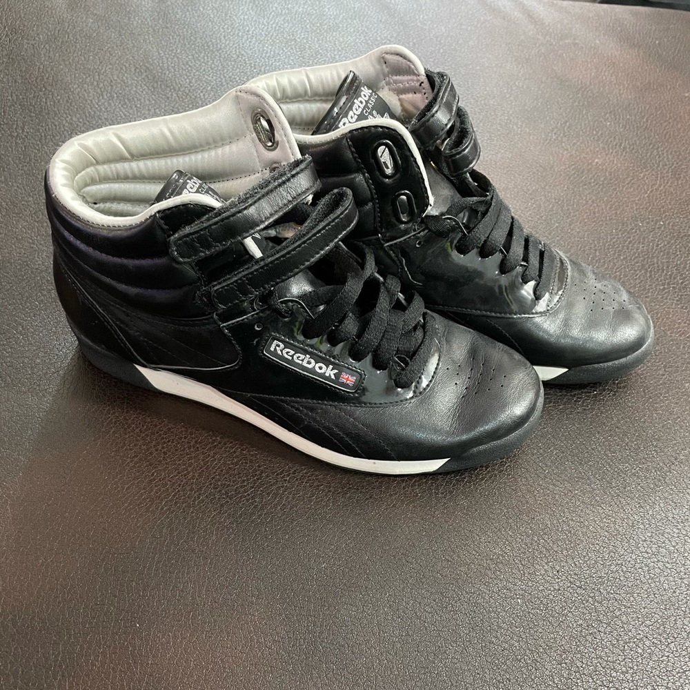 Reebok Freestyle size 8